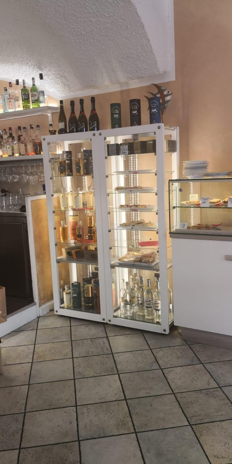 Bar in vendita – €. 90.000,00 – rif. VI180