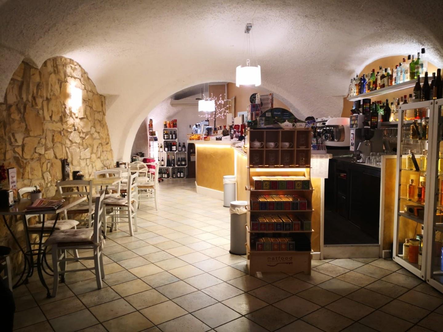 Bar in vendita – €. 90.000,00 – rif. VI180
