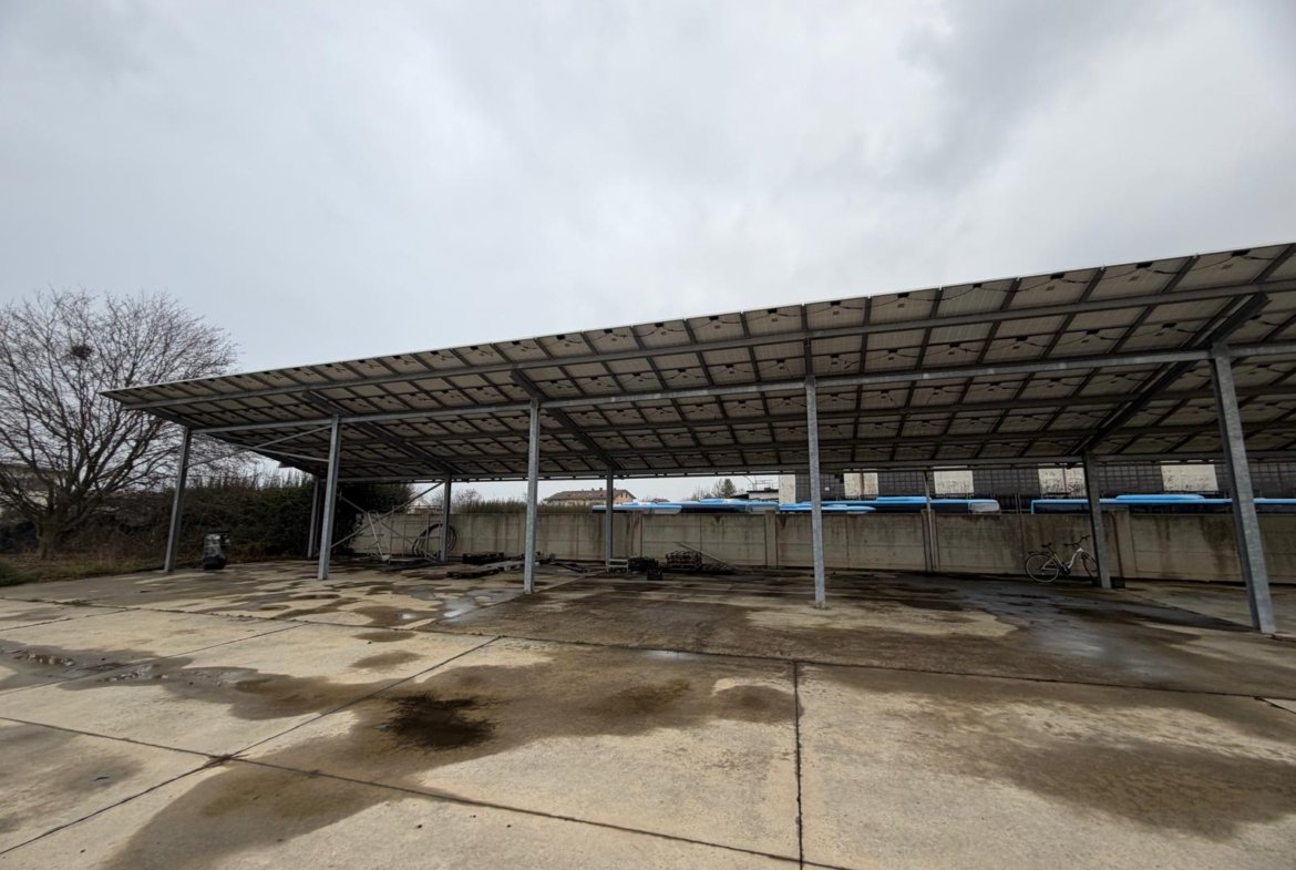 Struttura per uso commerciale in vendita – €. 375.000,00 – rif. 4567600