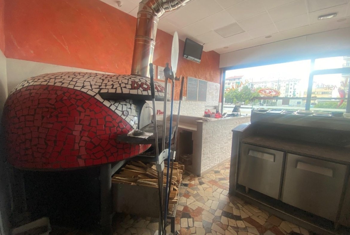 Pizza a taglio in vendita – €. 95.000,00 – rif. VI299