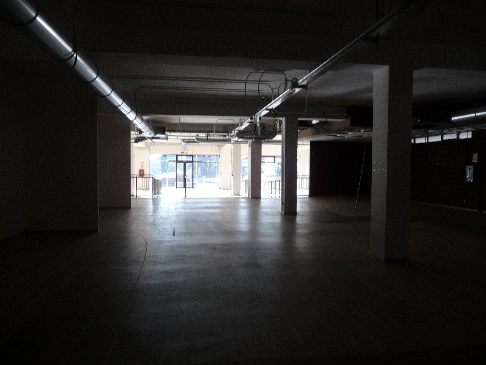 Struttura per uso commerciale in vendita – €. 800.000,00 – rif. 4602950