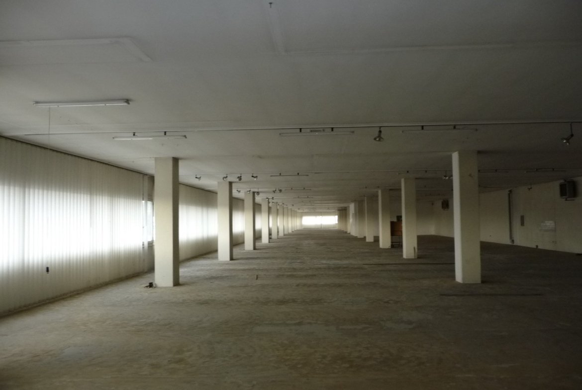 Struttura per uso commerciale in vendita – €. 350.000,00 – rif. 4602960