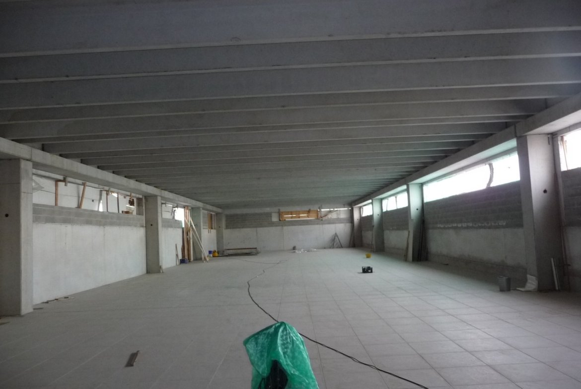 Struttura per uso commerciale in vendita – €. 350.000,00 – rif. 4602960