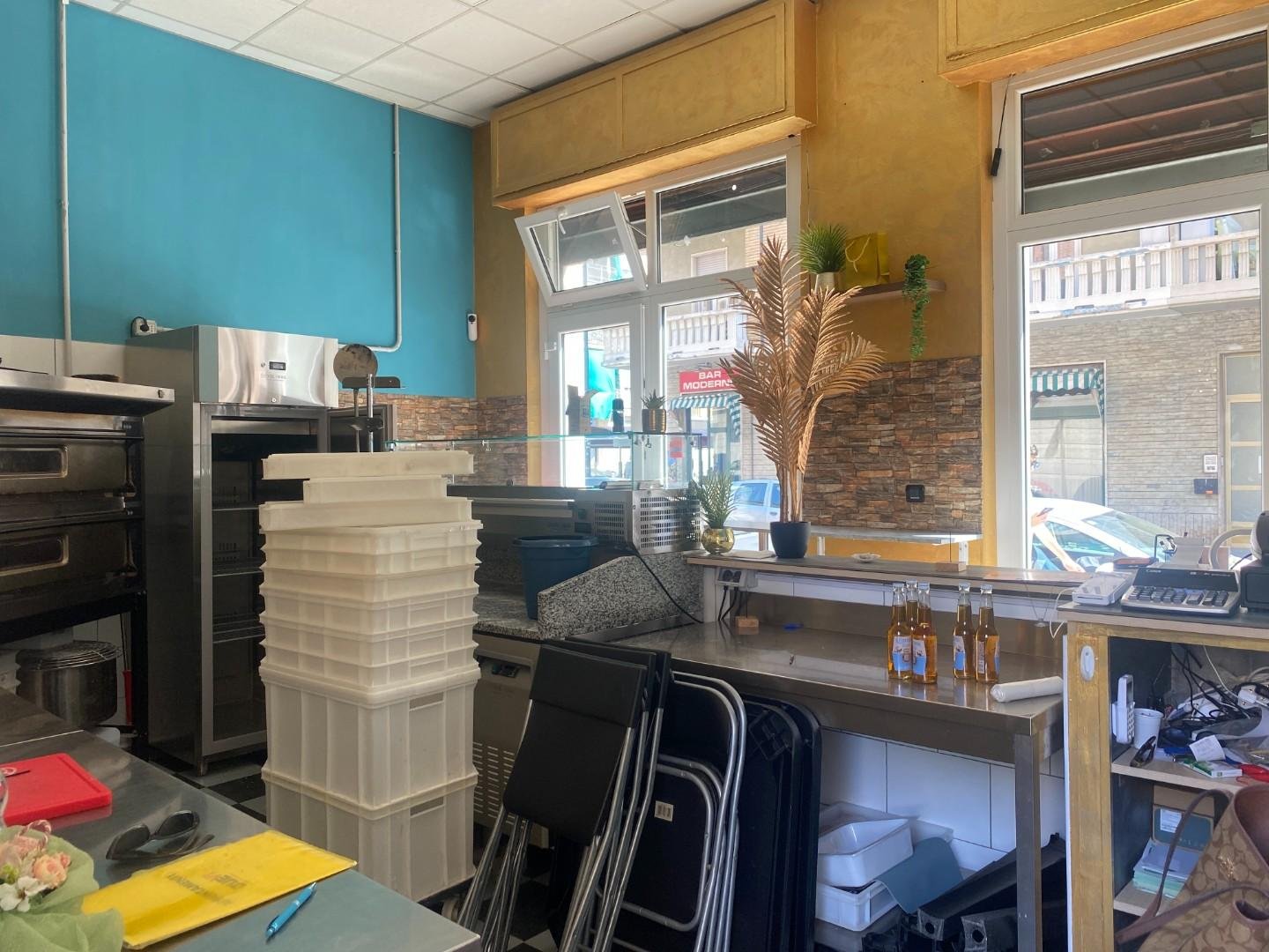 1427266-3quzz18d6e Pizza a taglio in vendita – €. 30.000,00 – rif. VI302