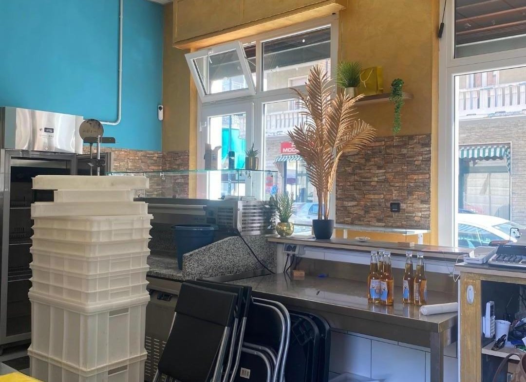 Pizza a taglio in vendita – €. 30.000,00 – rif. VI302