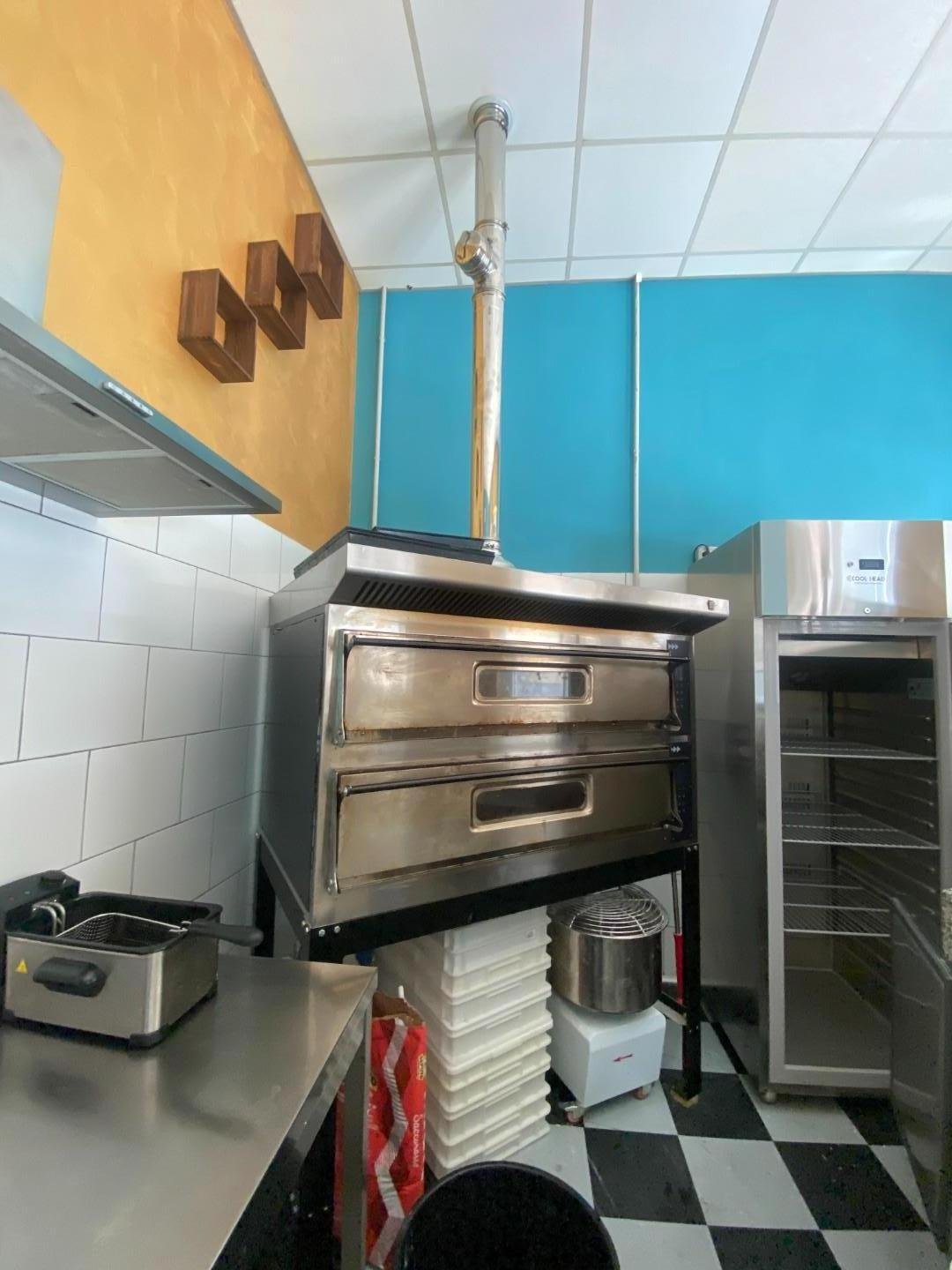1427266_uw71lk Pizza a taglio in vendita – €. 30.000,00 – rif. VI302
