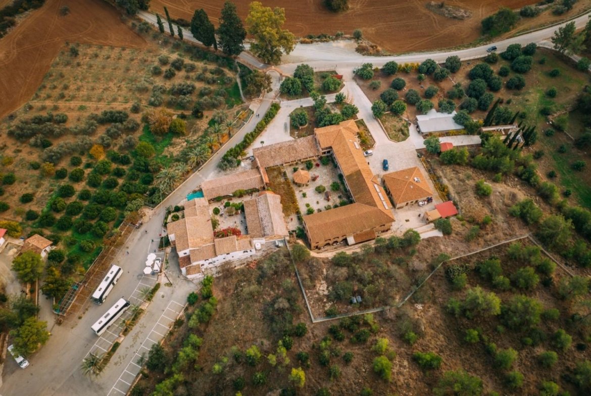 Albergo/hotel in vendita – €. 1.858.500,00 – rif. 4602542