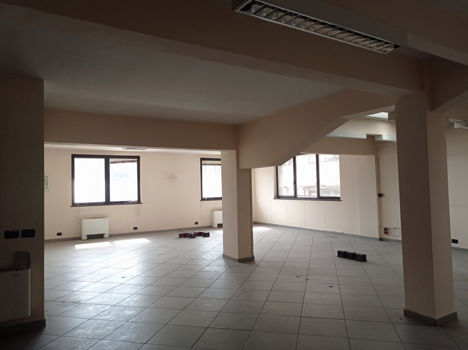 1429308_hblwg Struttura per uso commerciale in vendita – €. 1.950.000,00 – rif. 4608728