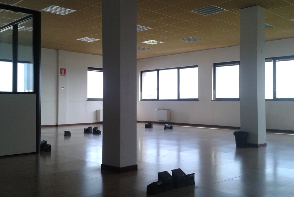 Struttura per uso commerciale in vendita – €. 1.950.000,00 – rif. 4608728