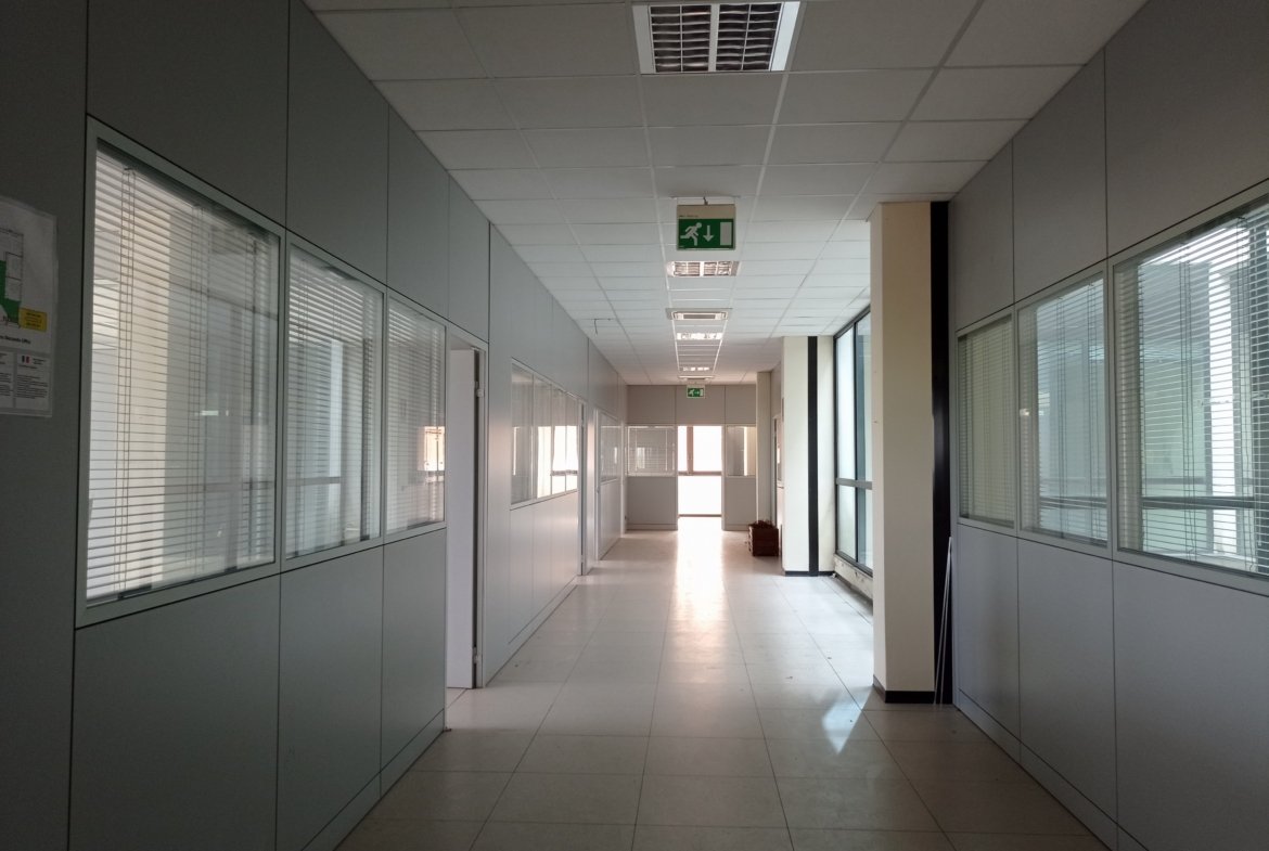 Struttura per uso commerciale in vendita – €. 1.950.000,00 – rif. 4608728