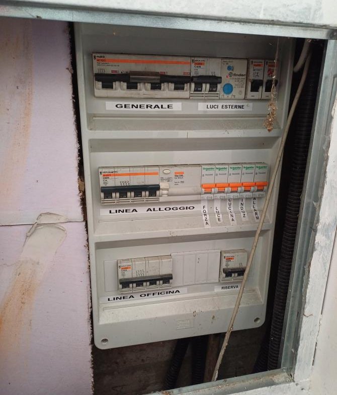 Capannone industriale in vendita – €. 130.725,00 – rif. 34325