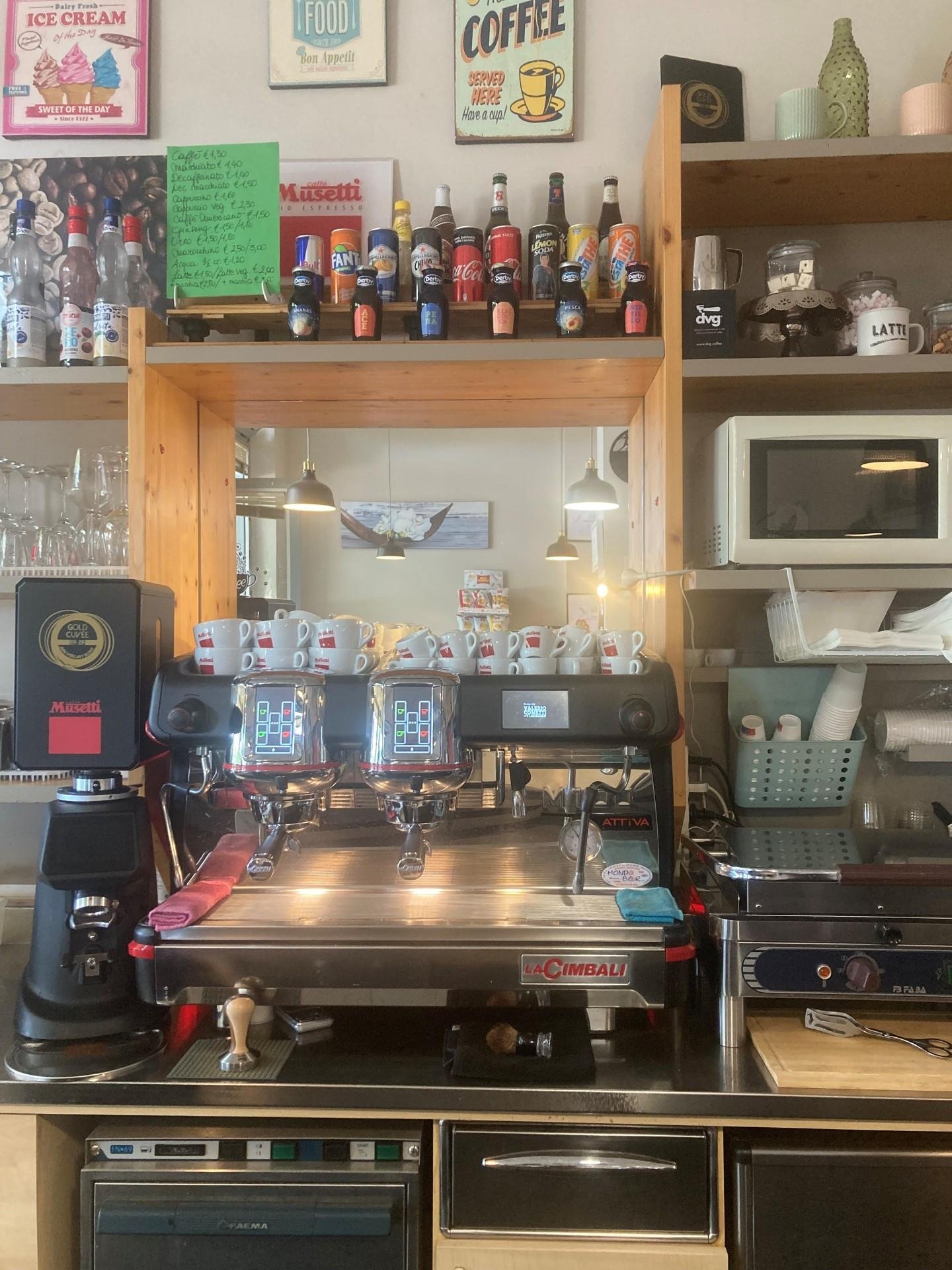 Bar in vendita – €. 72.000,00 – rif. VI301