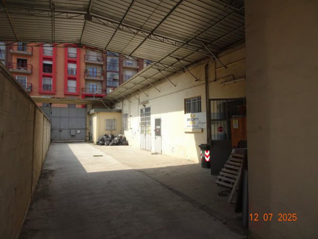 Struttura per uso commerciale in vendita – €. 125.000,00 – rif. 45030