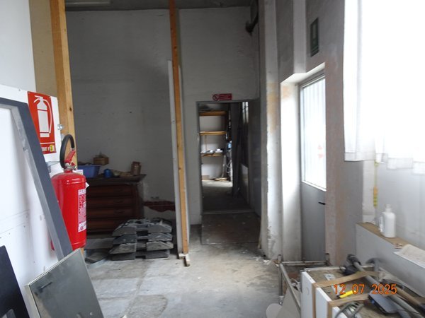 Struttura per uso commerciale in vendita – €. 125.000,00 – rif. 45030