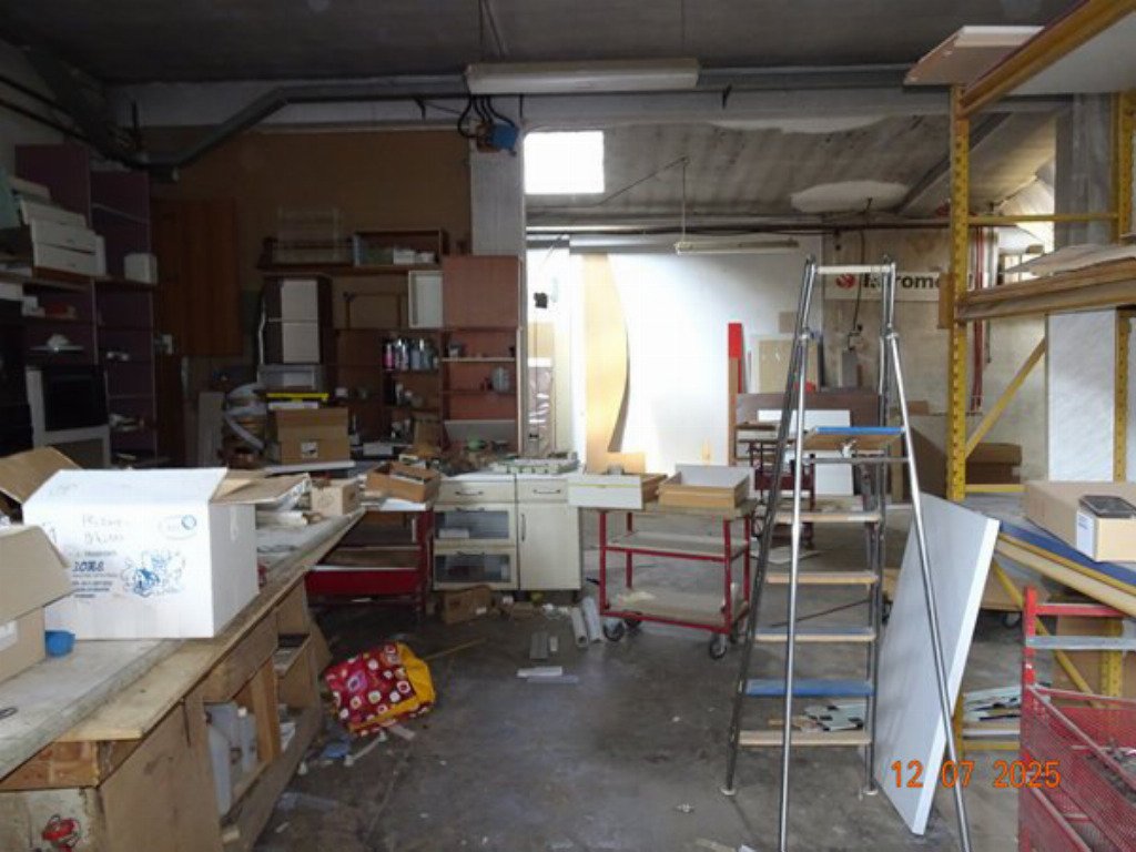 Struttura per uso commerciale in vendita – €. 125.000,00 – rif. 45030