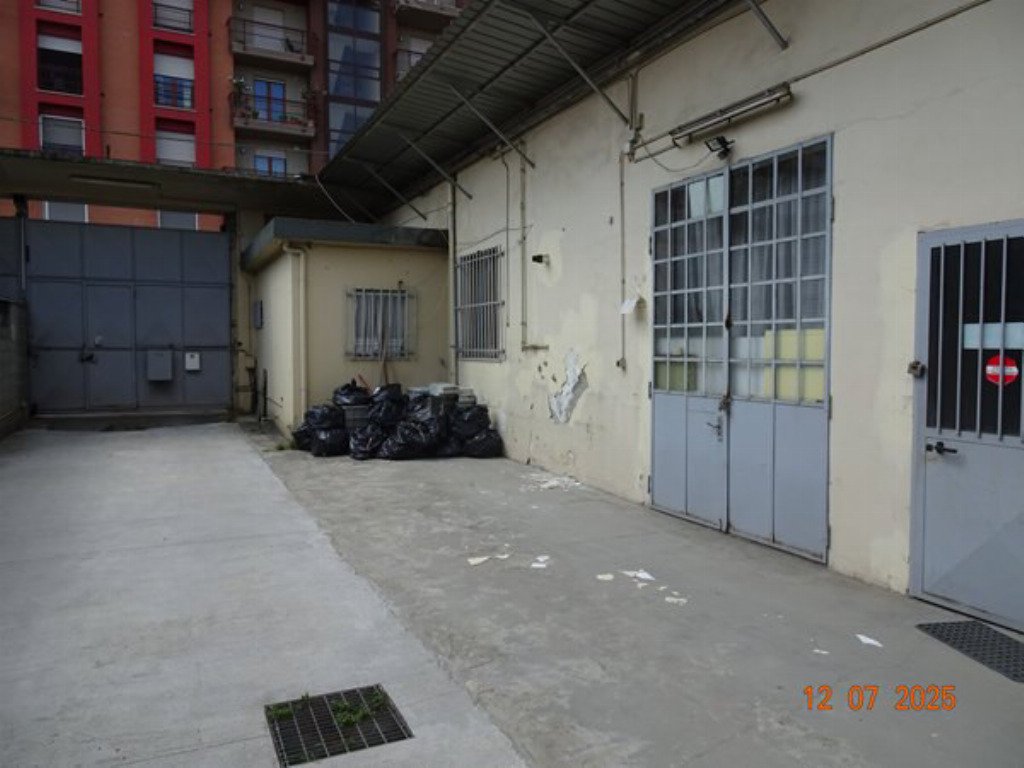 Struttura per uso commerciale in vendita – €. 125.000,00 – rif. 45030